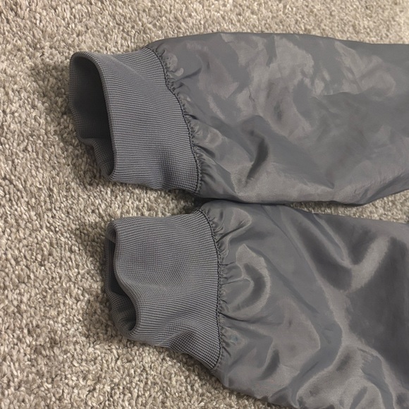 Nike Men's Two-Tone Windbreaker - Picture 4 of 7